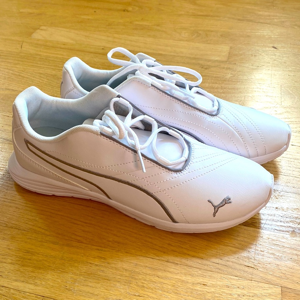 Womens Puma Ella lace up Worn once to try on. No box/ tags